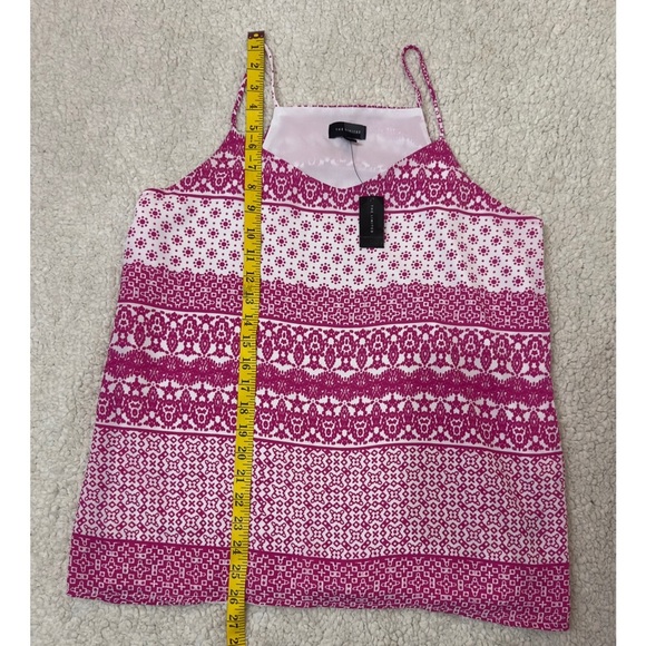 NWT THE LIMITED Pink and White Patterned Tank Top - Picture 5 of 9